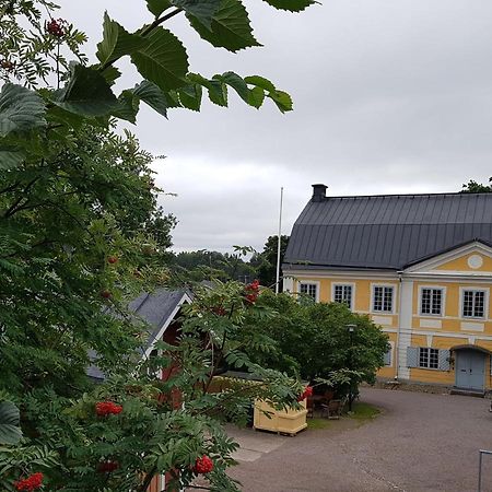 Piispan Majatalo, Pieni Erillistalo Porvoo Exterior foto